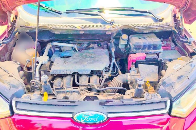 Used Ford EcoSport 2013 1.5L Automatic Fashion Model Engine Bay