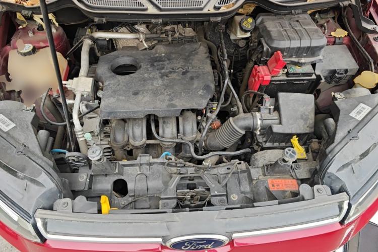 Used Ford EcoSport 2013 1.5L Automatic Fashion Model Engine Bay