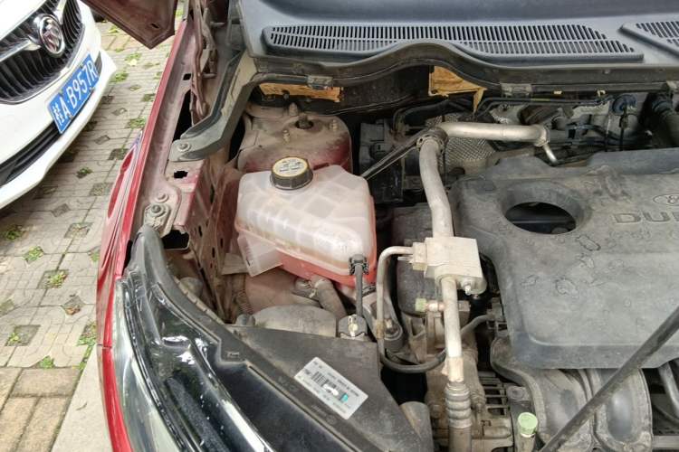 Used Ford EcoSport 2013 1.5L Automatic Fashion Model Engine Bay Right