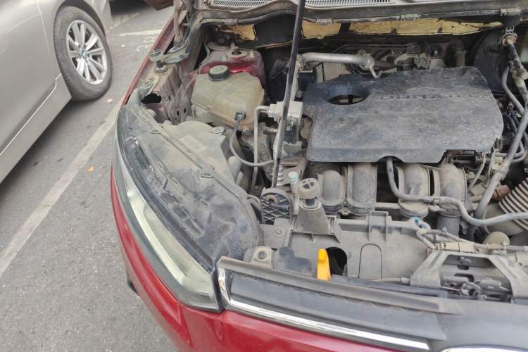 Used Ford EcoSport 2013 1.5L Automatic Prestige Model Engine Bay Right