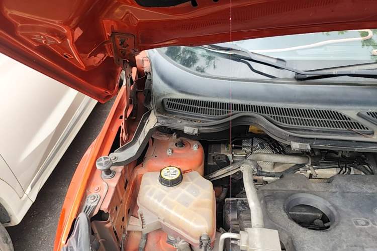Used Ford EcoSport 2013 1.5L Automatic Fashion Model Engine Bay Right