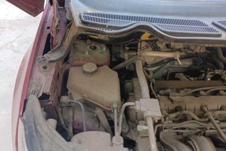 Used Ford EcoSport 2013 1.5L Automatic Prestige Model Engine Bay Right