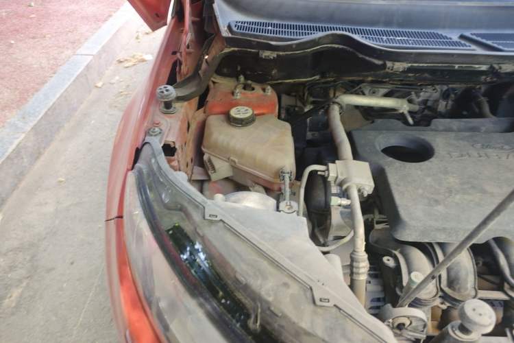 Used Ford EcoSport 2013 1.5L Automatic Prestige Model Engine Bay Right