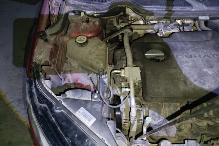 Used Ford EcoSport 2013 1.5L Manual Luxury Model Engine Bay Right