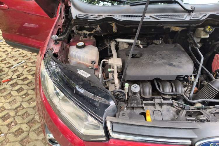 Used Ford EcoSport 2013 1.5L Automatic Prestige Model Engine Bay Right