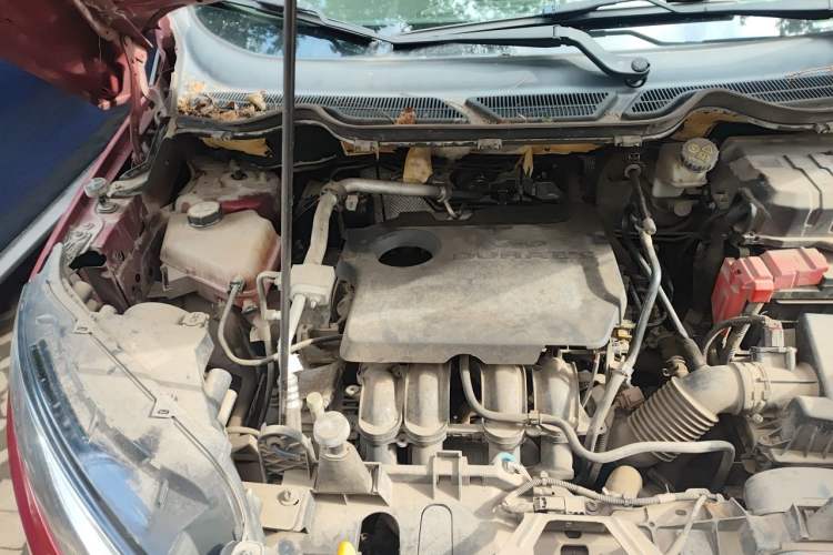 Used Ford EcoSport 2013 1.5L Automatic Prestige Model Engine Bay Right