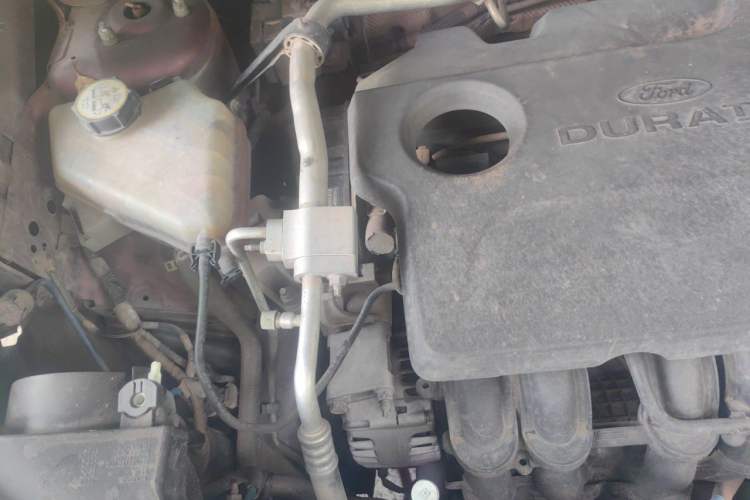 Used Ford EcoSport 2013 1.5L Manual Fashion Model Engine Bay Right