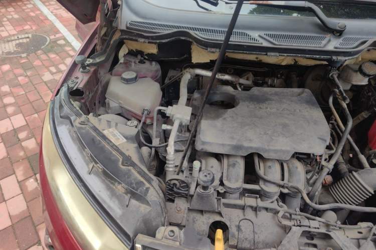 Used Ford EcoSport 2013 1.5L Automatic Prestige Model Engine Bay Right