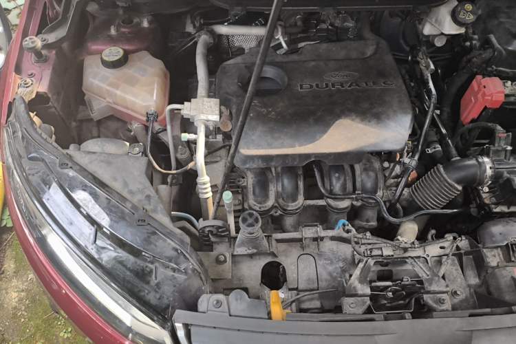 Used Ford EcoSport 2013 1.5L Automatic Fashion Model Engine Bay Right