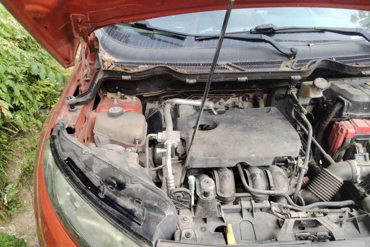 Used Ford EcoSport 2013 1.5L Automatic Prestige Model Engine Bay Right