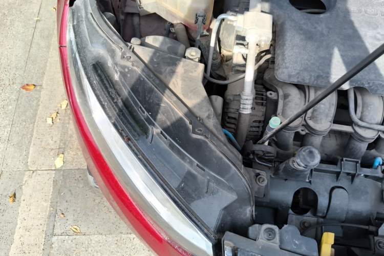 Used Ford EcoSport 2013 1.5L Automatic Prestige Model Engine Bay Right