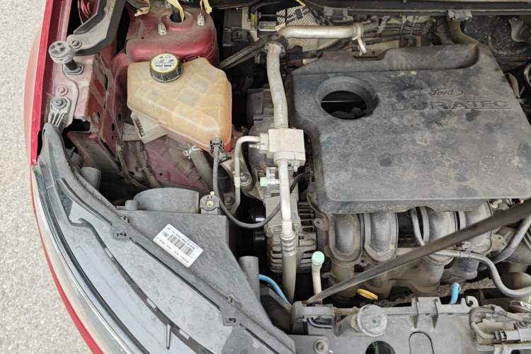 Used Ford EcoSport 2013 1.5L Automatic Fashion Model Engine Bay Right
