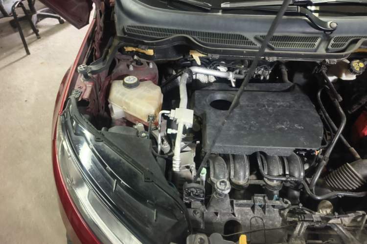 Used Ford EcoSport 2013 1.5L Automatic Fashion Model Engine Bay Right