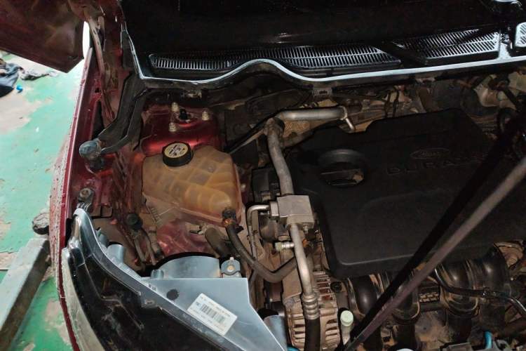 Used Ford EcoSport 2013 1.5L Automatic Prestige Model Engine Bay Right