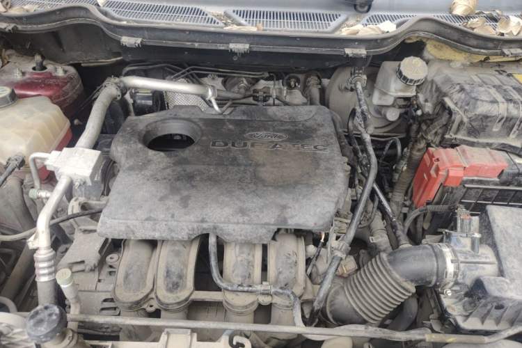 Used Ford EcoSport 2013 1.5L Automatic Prestige Model Engine Bay