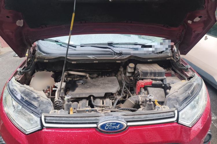 Used Ford EcoSport 2013 1.5L Automatic Fashion Model Engine Bay