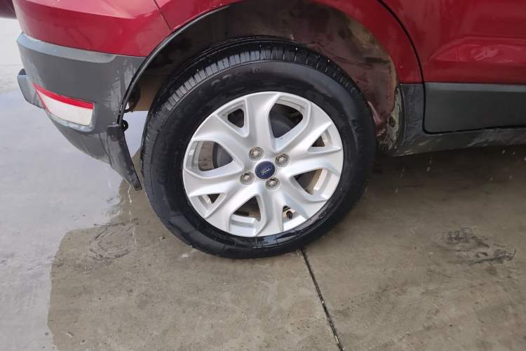 Used Ford EcoSport 2013 1.5L Automatic Fashion Model Exterior 8