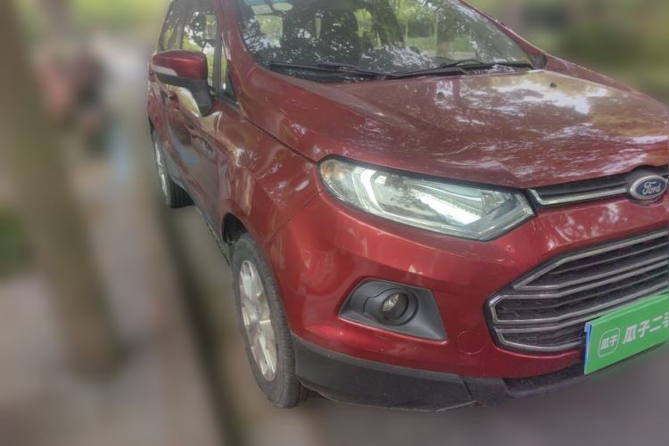 Used Ford EcoSport 2013 1.5L Manual Fashion Model Front Right 45 Deg
