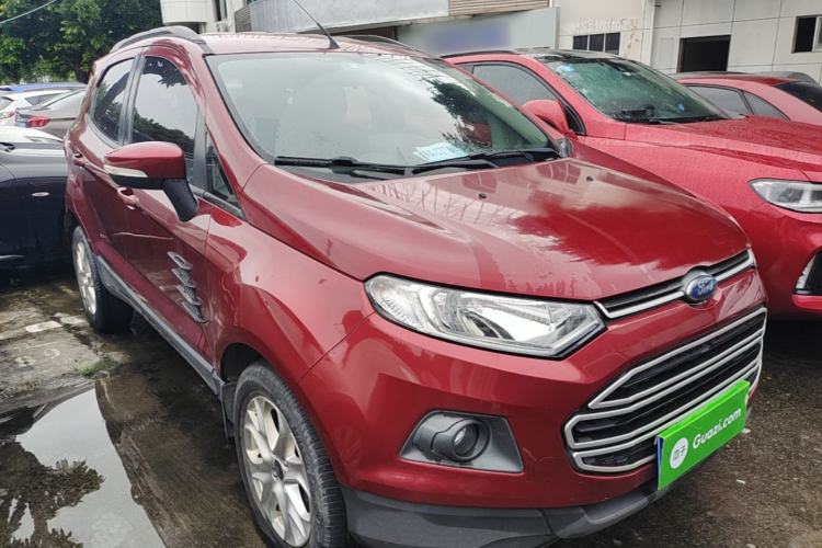 Used Ford EcoSport 2013 1.5L Manual Fashion Model Front Right 45 Deg