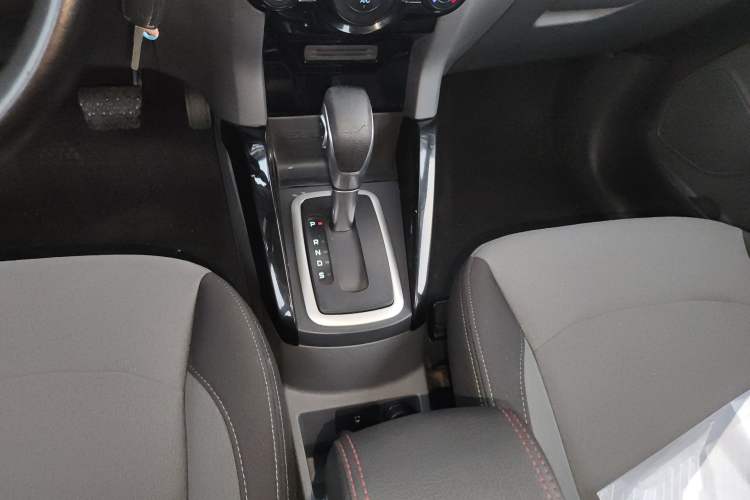 Used Ford EcoSport 2013 1.5L Automatic Fashion Model Gear Lever