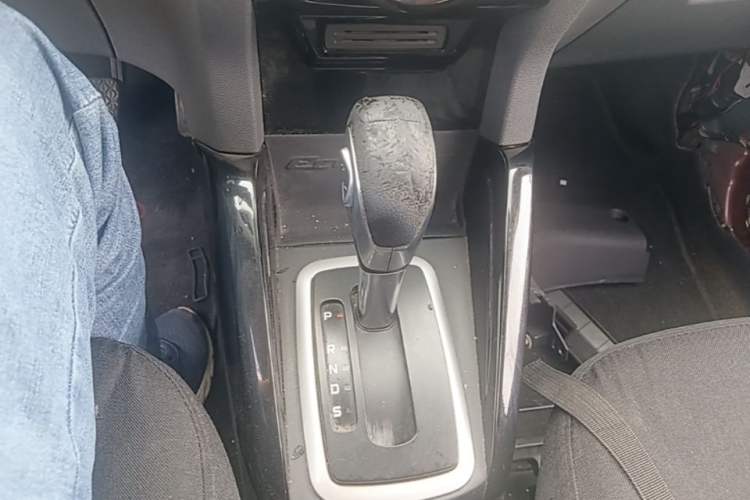 Used Ford EcoSport 2013 1.5L Automatic Fashion Model Gear Lever
