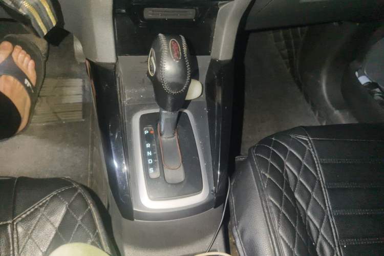 Used Ford EcoSport 2013 1.5L Automatic Fashion Model Gear Lever