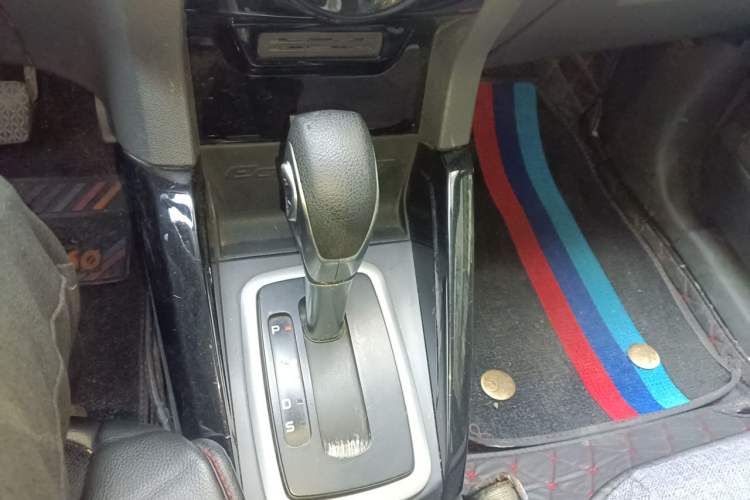 Used Ford EcoSport 2013 1.5L Automatic Prestige Model Gear Lever