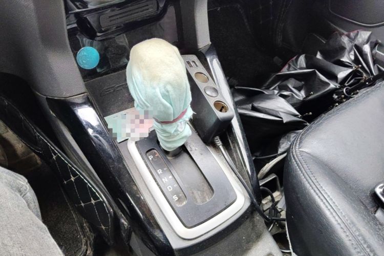 Used Ford EcoSport 2013 1.5L Automatic Fashion Model Gear Lever