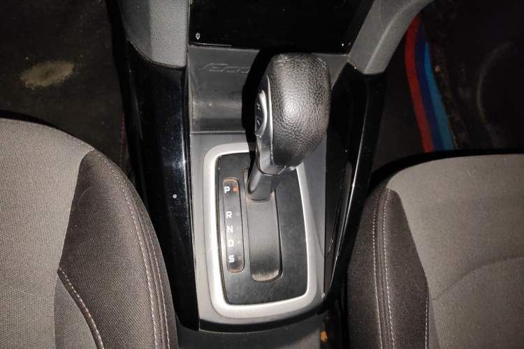 Used Ford EcoSport 2013 1.5L Automatic Fashion Model Gear Lever