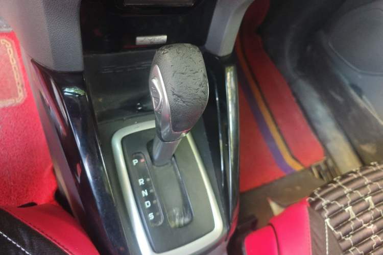 Used Ford EcoSport 2013 1.5L Automatic Prestige Model Gear Lever