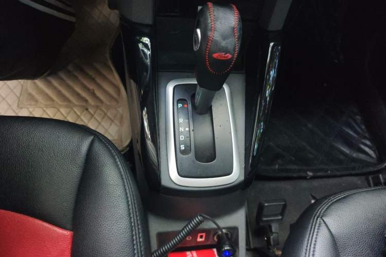 Used Ford EcoSport 2013 1.5L Automatic Prestige Model Gear Lever