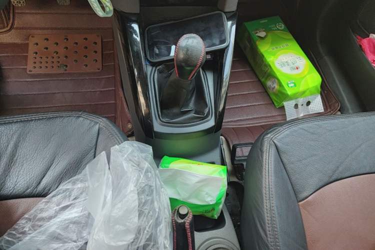 Used Ford EcoSport 2013 1.5L Manual Fashion Model Gear Lever