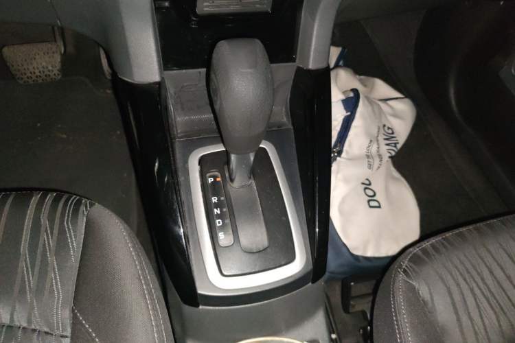 Used Ford EcoSport 2013 1.5L Automatic Prestige Model Gear Lever