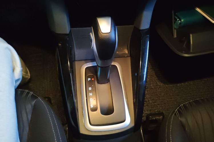 Used Ford EcoSport 2013 1.5L Automatic Prestige Model Gear Lever