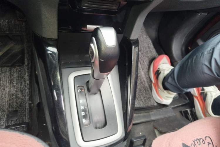 Used Ford EcoSport 2013 1.5L Automatic Prestige Model Gear Lever