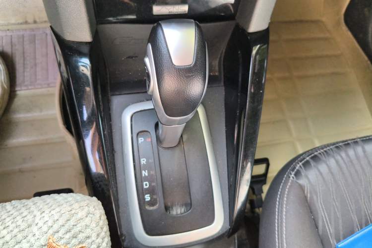 Used Ford EcoSport 2013 1.5L Automatic Prestige Model Gear Lever