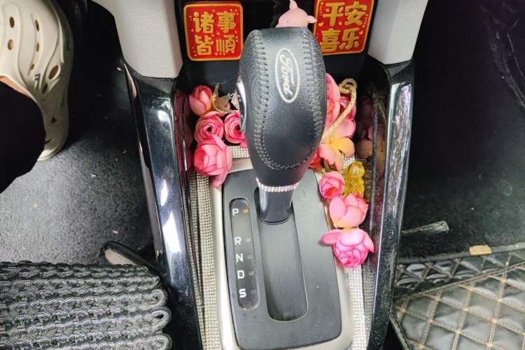 Used Ford EcoSport 2013 1.5L Automatic Fashion Model Gear Lever