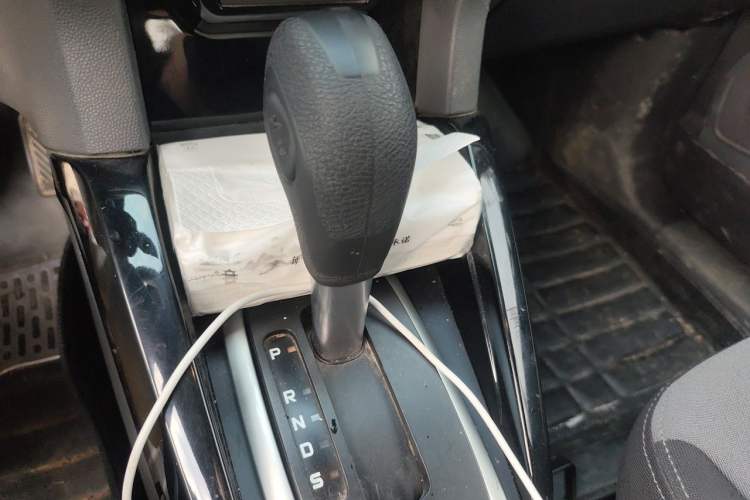 Used Ford EcoSport 2013 1.5L Automatic Fashion Model Gear Lever