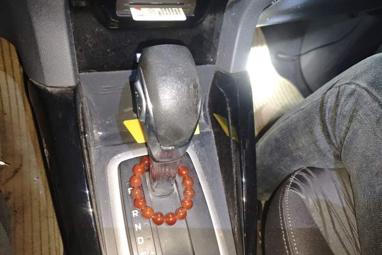 Used Ford EcoSport 2013 1.5L Automatic Prestige Model Gear Lever