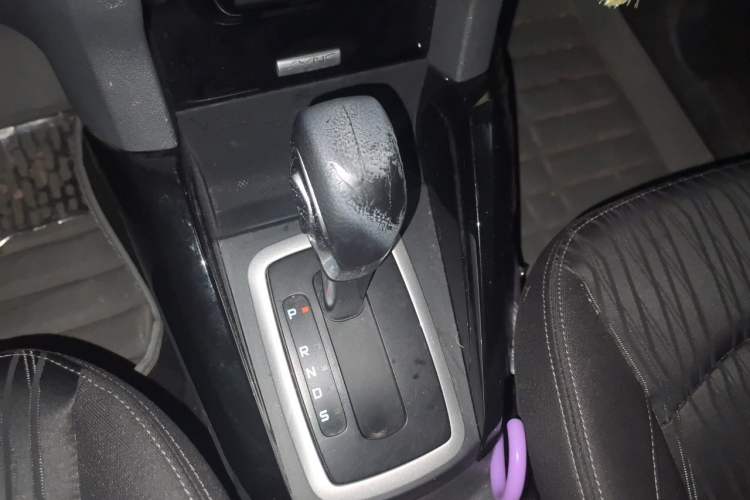 Used Ford EcoSport 2013 1.5L Automatic Prestige Model Gear Lever