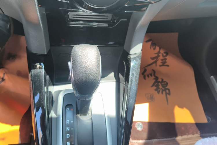 Used Ford EcoSport 2013 1.5L Automatic Fashion Model Gear Lever