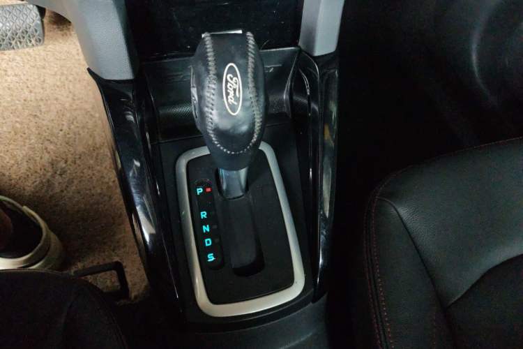 Used Ford EcoSport 2013 1.5L Automatic Prestige Model Gear Lever