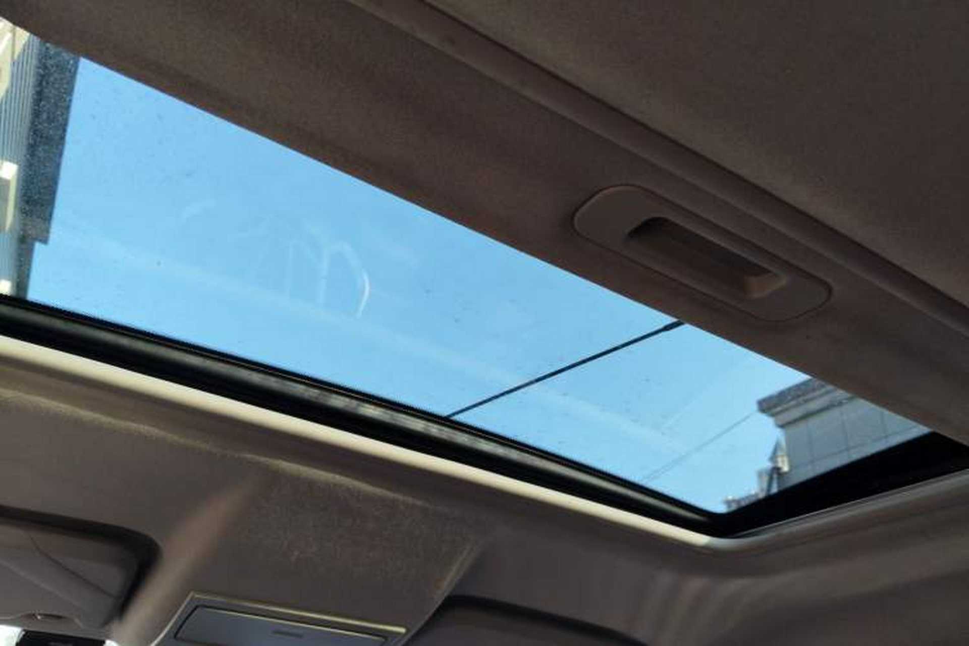 Used Ford EcoSport 2013 1.5L Manual Luxury Model Headliner