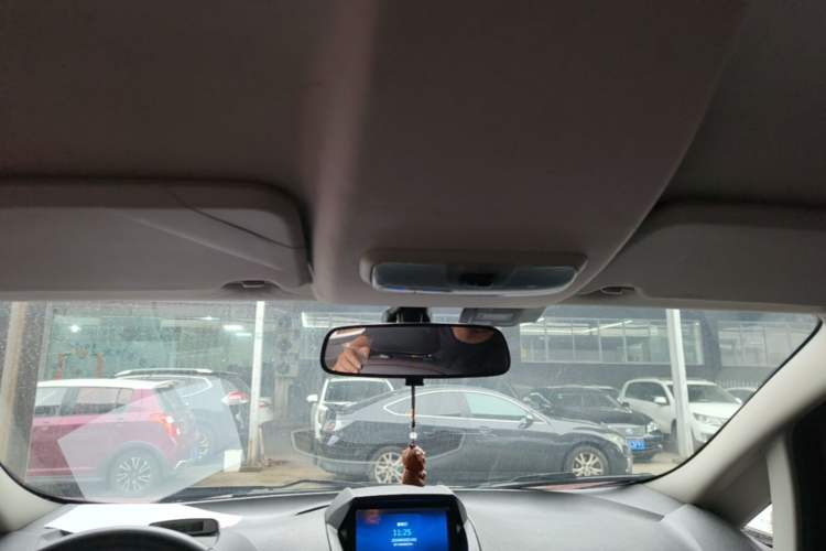 Used Ford EcoSport 2013 1.5L Manual Comfort Model Headliner