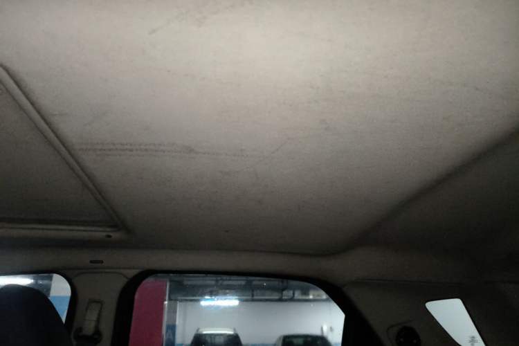 Used Ford EcoSport 2013 1.0L GTDi Manual Luxury Model Headliner