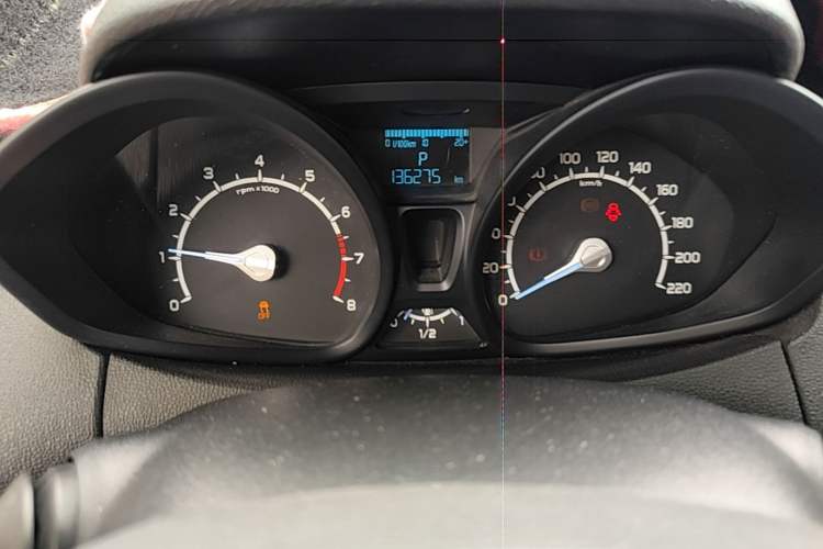 Used Ford EcoSport 2013 1.5L Automatic Fashion Model Instrument Cluster