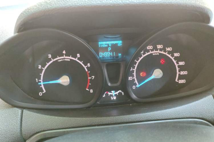 Used Ford EcoSport 2013 1.5L Automatic Fashion Model Instrument Cluster