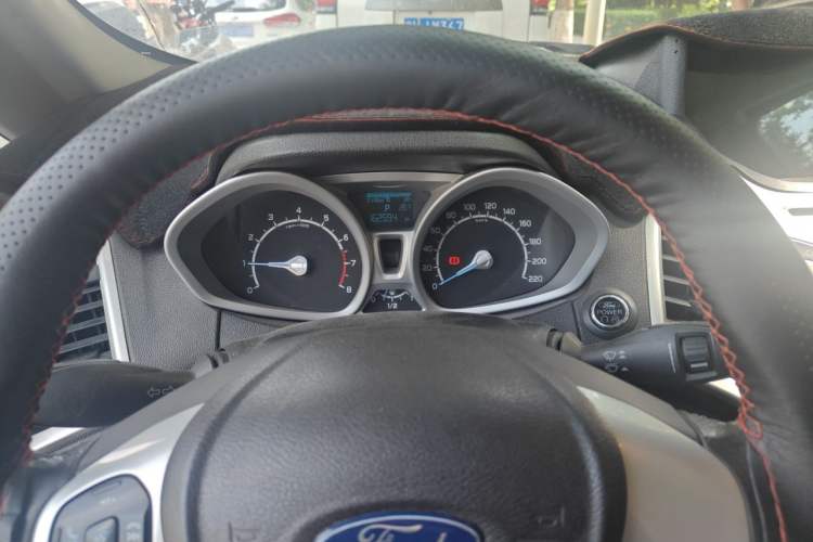 Used Ford EcoSport 2013 1.5L Automatic Prestige Model Instrument Cluster