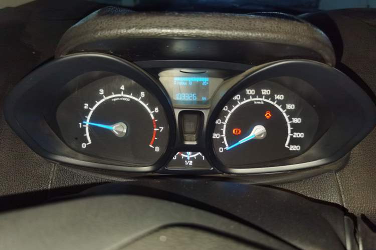 Used Ford EcoSport 2013 1.5L Manual Fashion Model Instrument Cluster