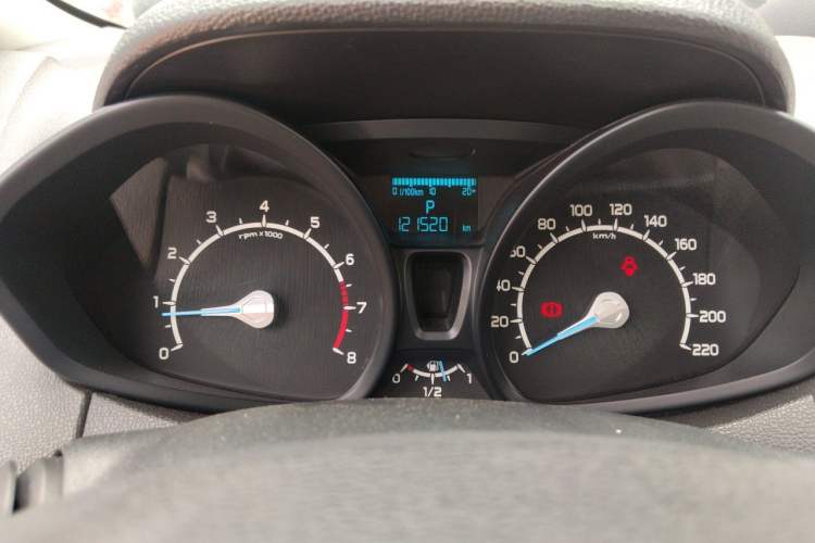 Used Ford EcoSport 2013 1.5L Automatic Fashion Model Instrument Cluster